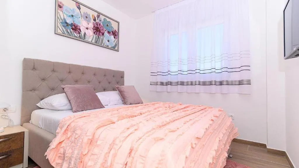 Seaside Luxury Apartment Trogir